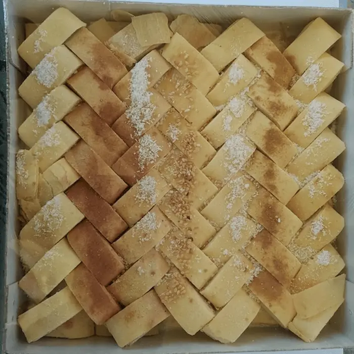 شیرینی کاک چیدمان شده 5456464