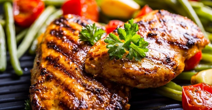 مرغ گریل شده لذیذ 456854198