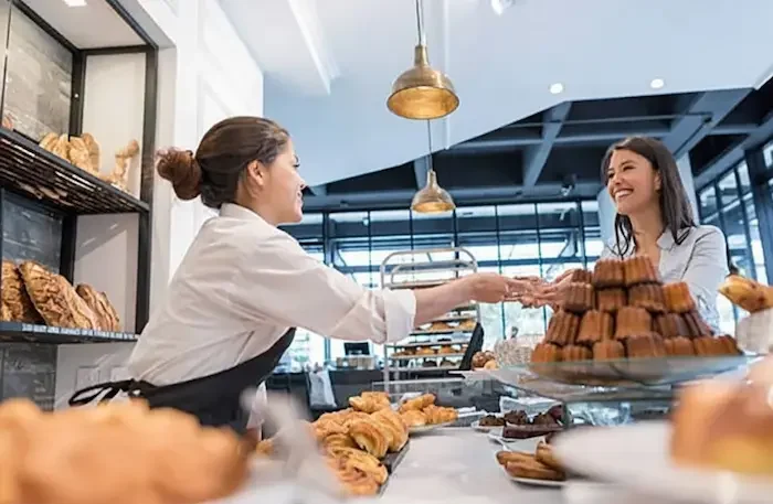 برخورد درست با مشتری در کافه قنادی 533453434