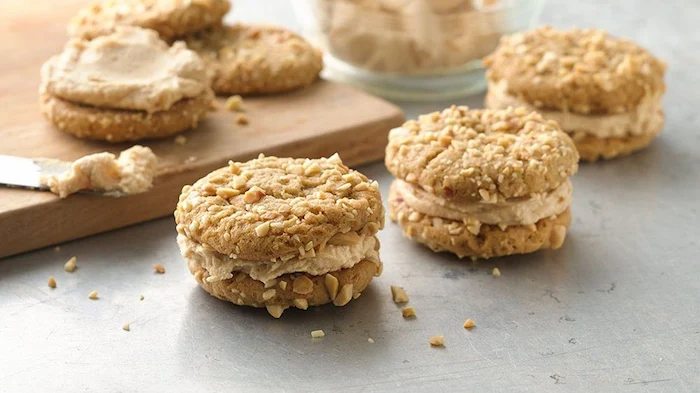 کوکی رژیمی با کره بادام زمینی 64685461