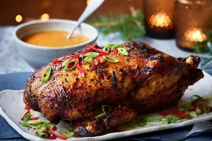 اردک شکم پر تازه پخته شده در فر 56465450