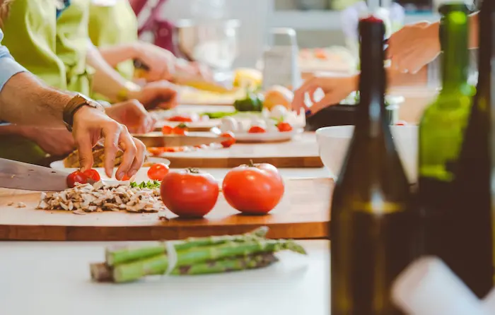 آموزش آشپزی وگرفتن مدرک آشپزی 556546456