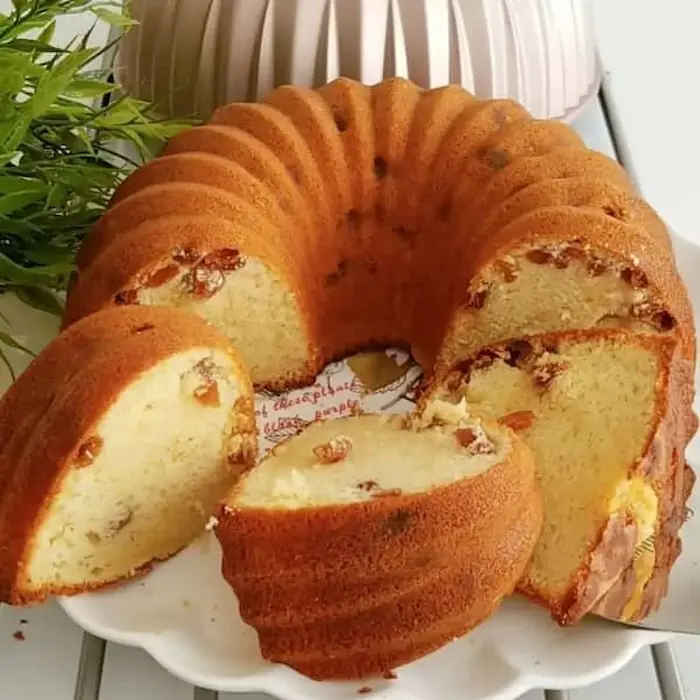 نحوه پخت کیک کشمشی پفدار در فر 875342323