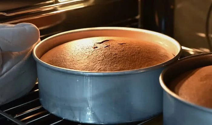 کیک شکلاتی اسفنجی در فر 35454650