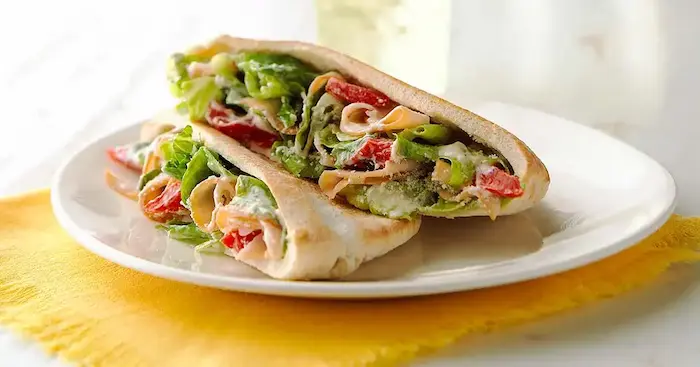 نان پیتا و سالاد 32143541