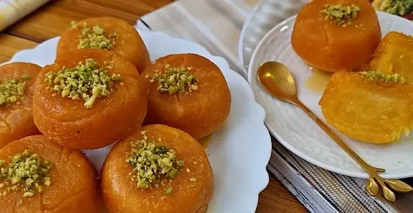 کیک شیرازی با شربت شهد 5465464