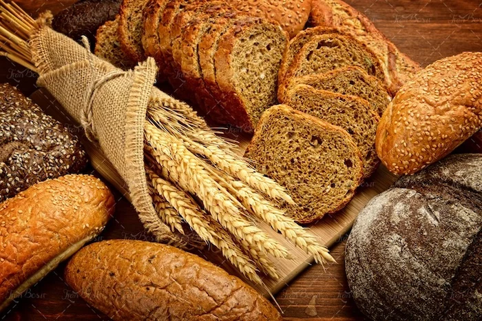 نان سیب زمینی خانگی تازه پخته شده 5456412