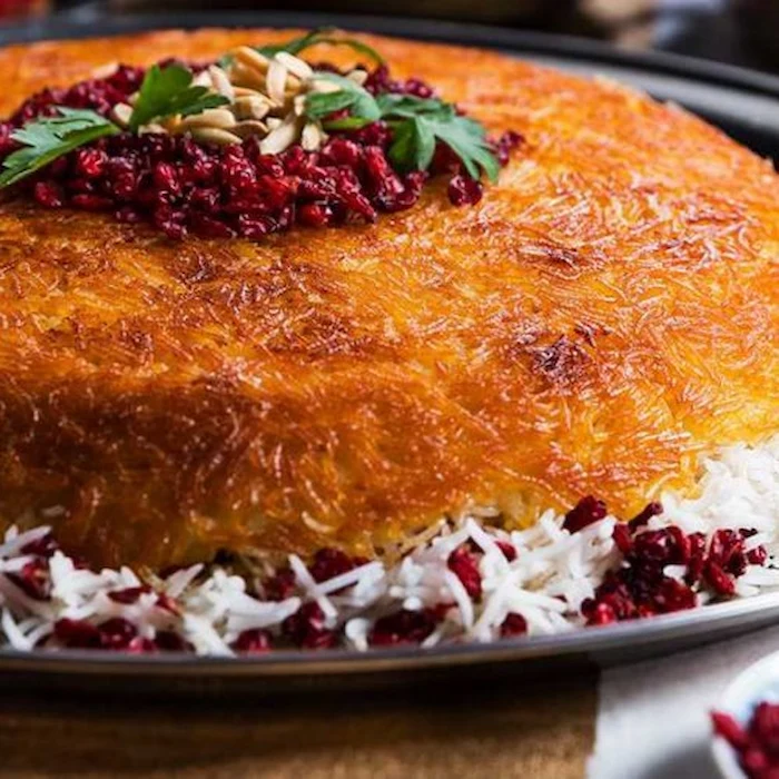 برنج و ته چین دیزاین شده با زرشک 546465