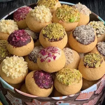 شیرینی شاه‌ پسند خاتگی تازه پخته شده 65465410610