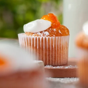 مافین خرمالو دیزاین شده با خرمالو 354564100